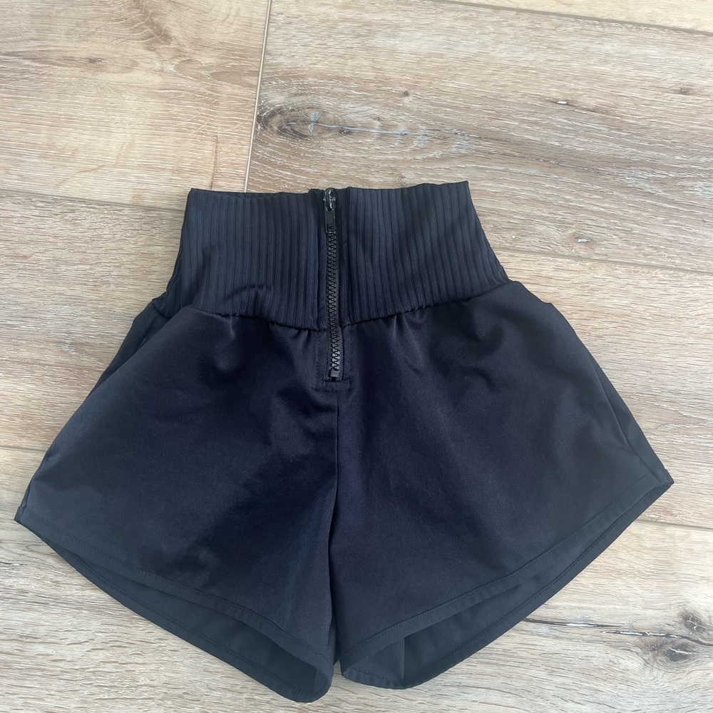 Five dancewear shorts!